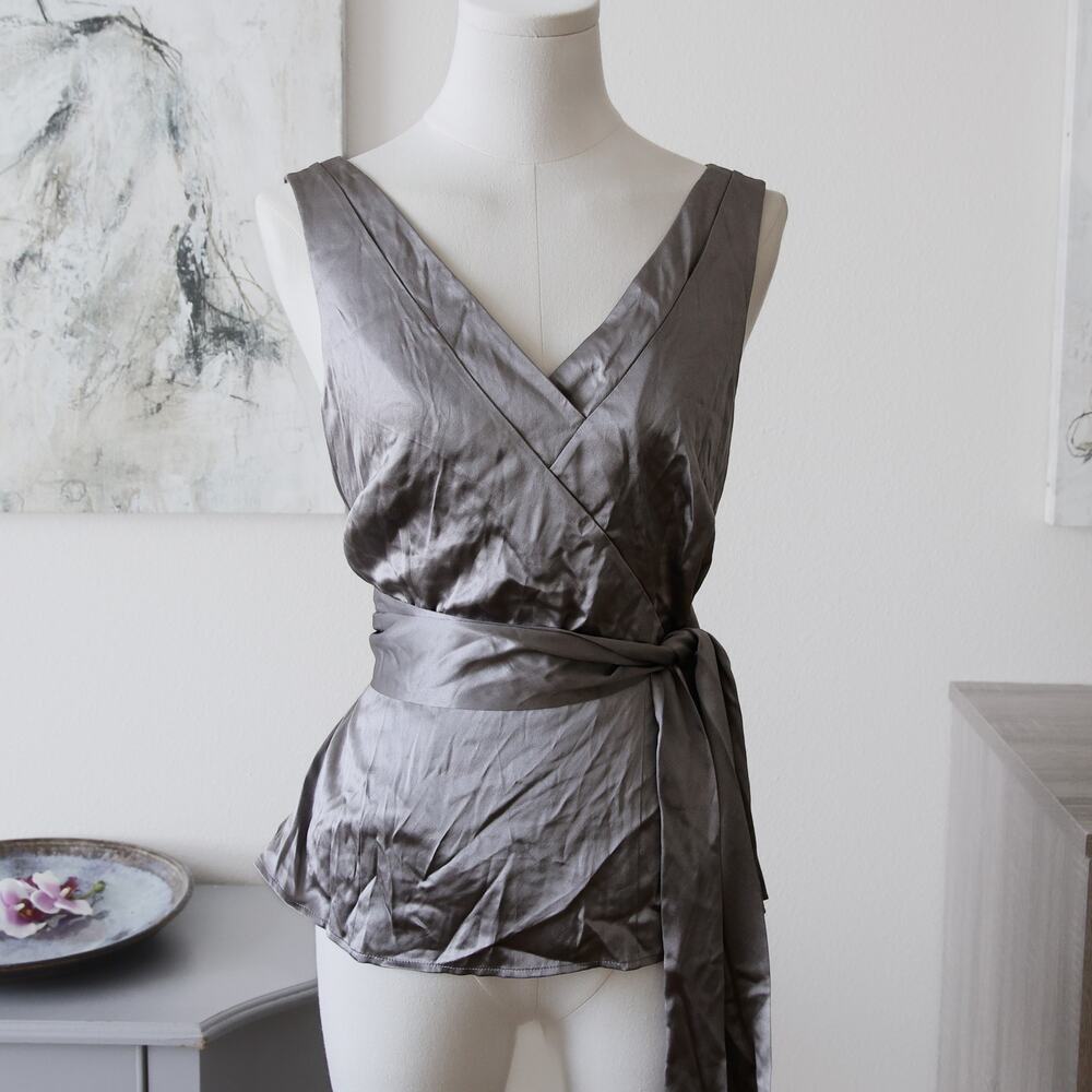 Ann Taylor Silk Bow Top size 4 NWT